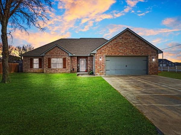 597 Edgewood Circle, Durant, OK 74701