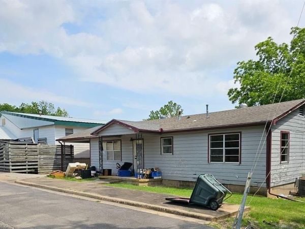 1303 W Muskogee Avenue, Sulphur, OK 73086