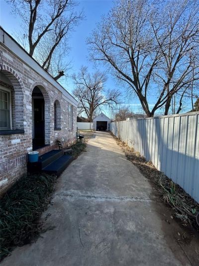 508 S 5th Street, Clinton, OK 73601 Main Photo