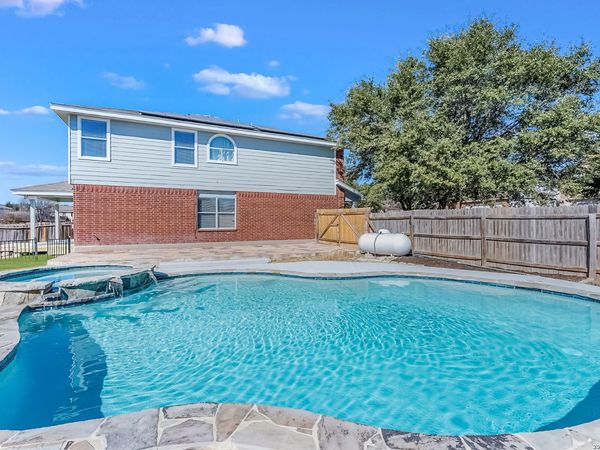 6942 Caribou Crk, San Antonio, TX 78244