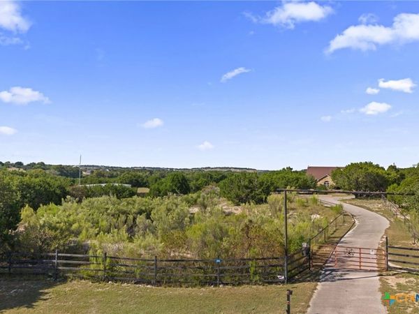 2804 CR 1045 , Lampasas, TX 76550