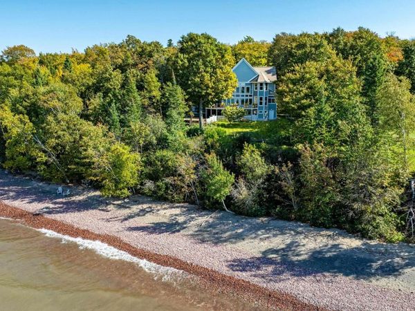 59357 N Lakeshore Drive, Calumet Twp, MI 49913