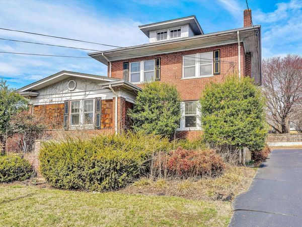 1106 Washington (and 1110) AVE, Vinton, VA 24179