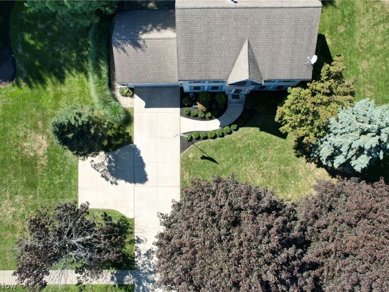 5400 Saint Peters Way, Mentor, OH 44060 Photo 4