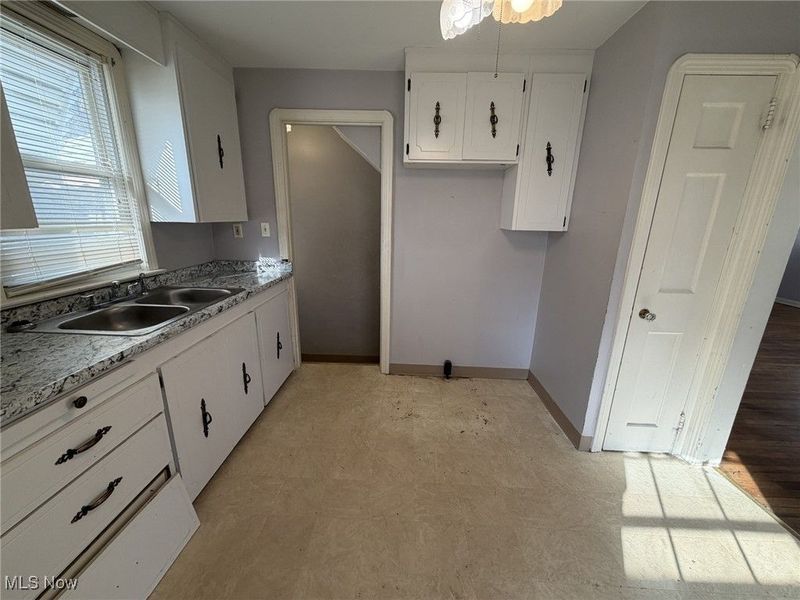 20751 Wilmore Avenue, Euclid, OH 44123 Photo 5