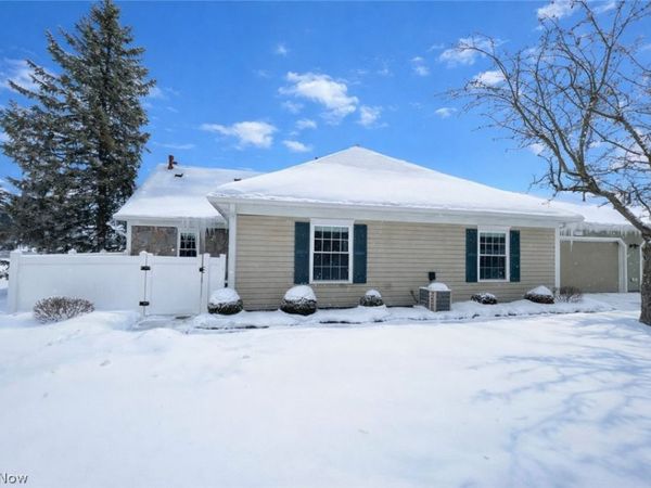 8208 Cyrus Lane, Northfield, OH 44067