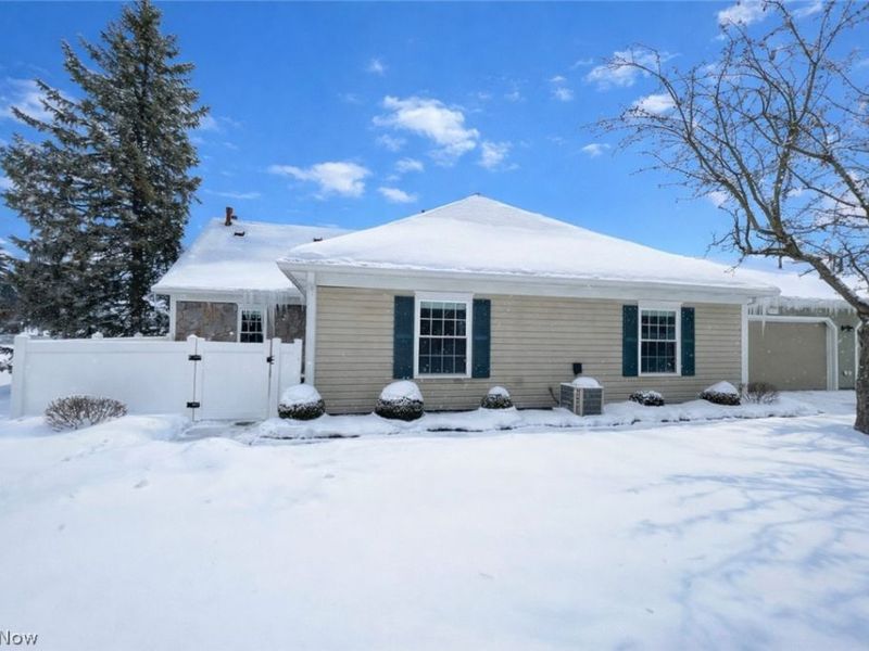 8208 Cyrus Lane, Northfield, OH 44067 Photo 1