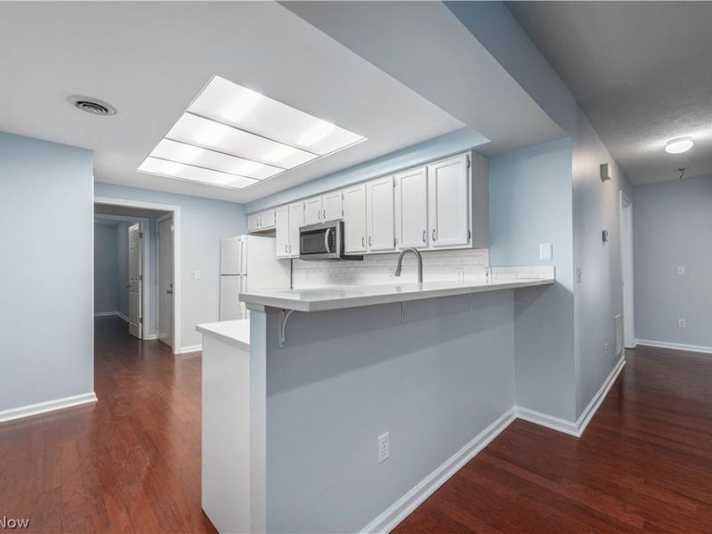 8208 Cyrus Lane, Northfield, OH 44067 Photo 17