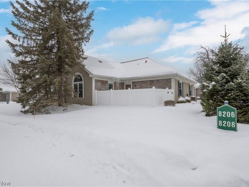 8208 Cyrus Lane, Northfield, OH 44067 Photo 2