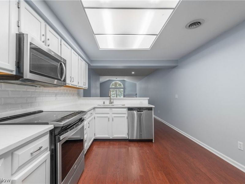 8208 Cyrus Lane, Northfield, OH 44067 Photo 22