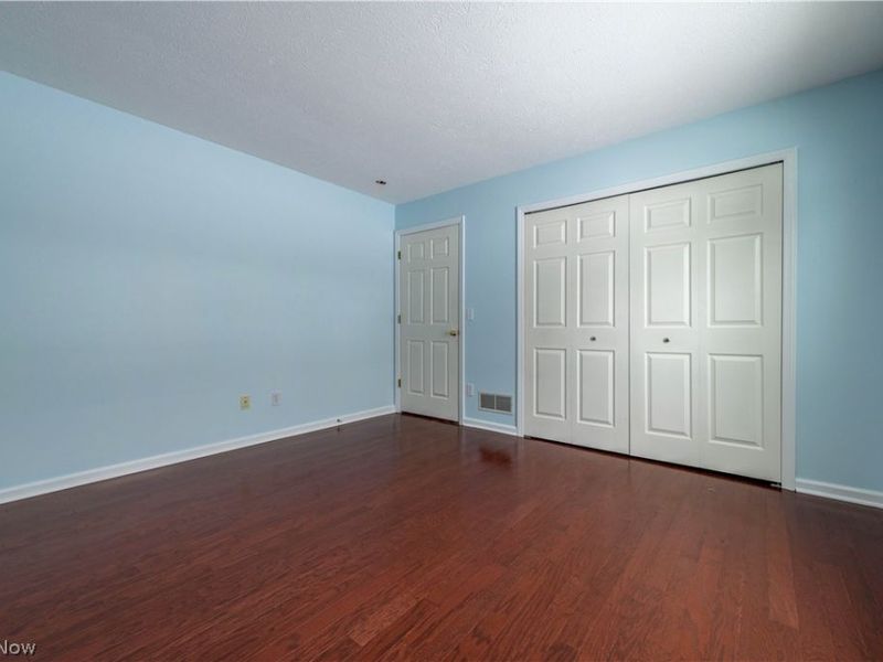 8208 Cyrus Lane, Northfield, OH 44067 Photo 30