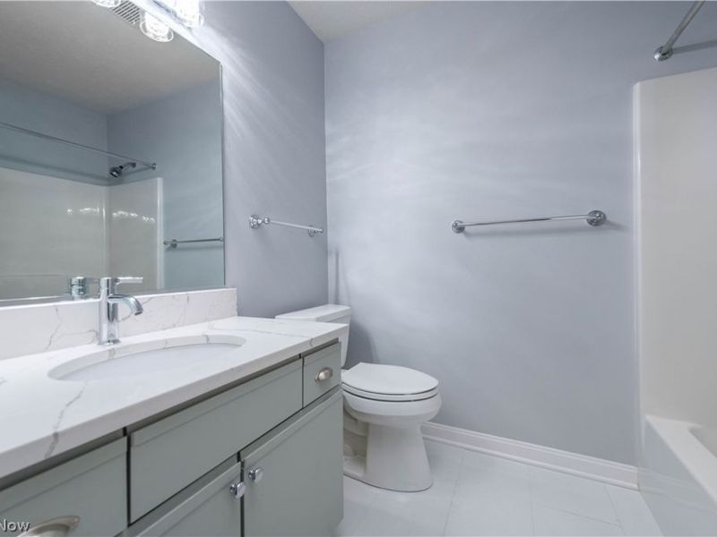 8208 Cyrus Lane, Northfield, OH 44067 Photo 32