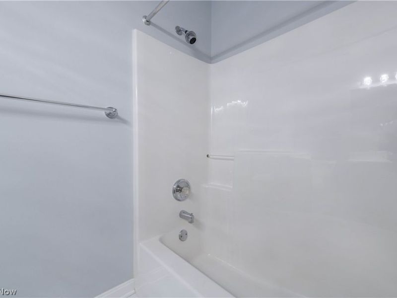 8208 Cyrus Lane, Northfield, OH 44067 Photo 33