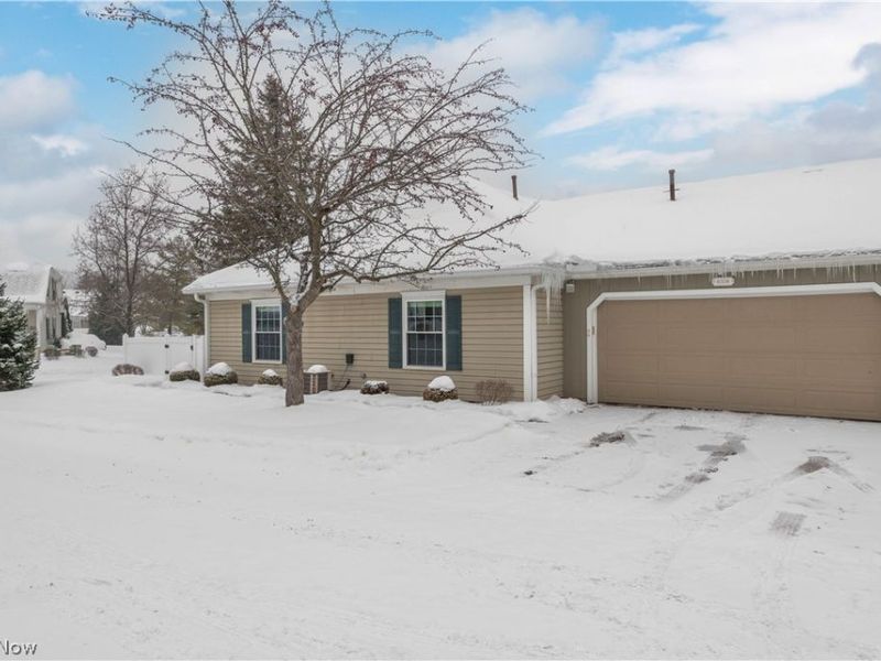 8208 Cyrus Lane, Northfield, OH 44067 Photo 4