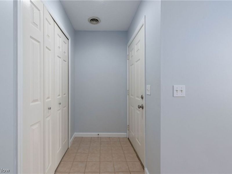 8208 Cyrus Lane, Northfield, OH 44067 Photo 9