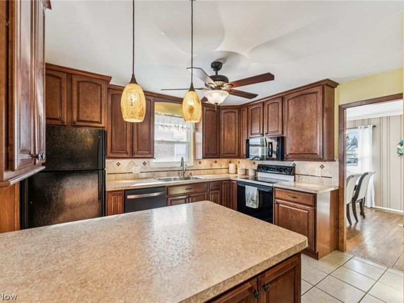 1837 Oakmount Road, South Euclid, OH 44121 Photo 7