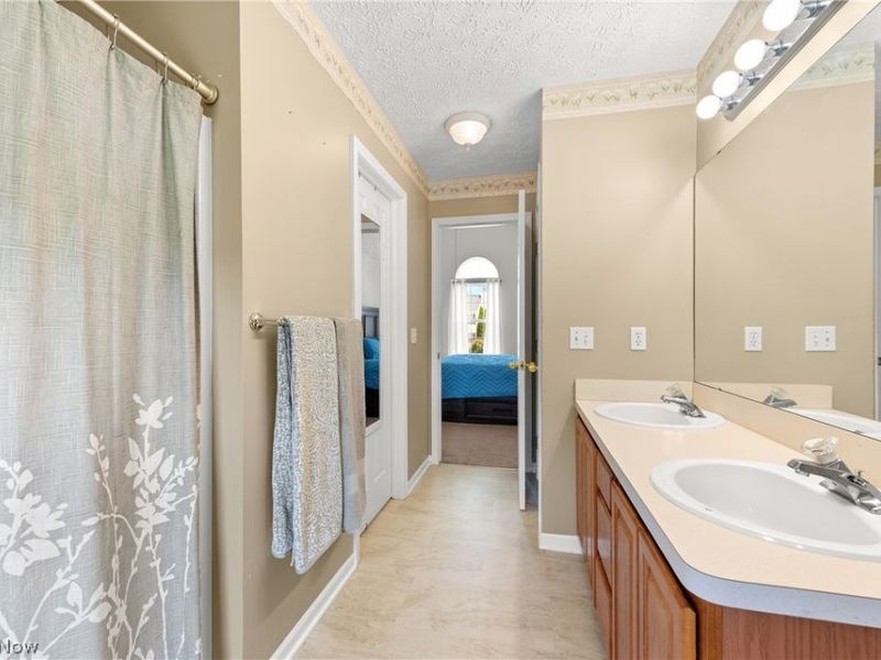 7278 Honey Shade Court, Chippewa Lake, OH 44215 Photo 19