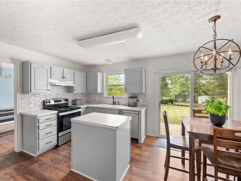 7278 Honey Shade Court, Chippewa Lake, OH 44215 Photo 8