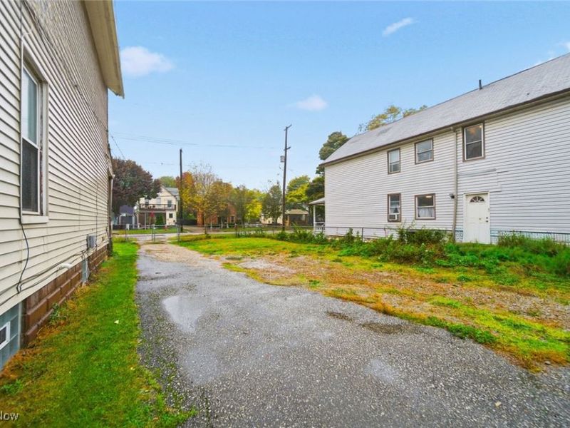 2137 W 11th Street, Cleveland, OH 44113 Photo 6