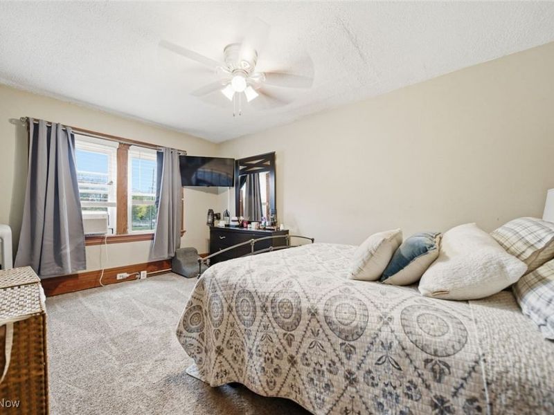 2147 W 11th Street, Cleveland, OH 44113 Photo 20