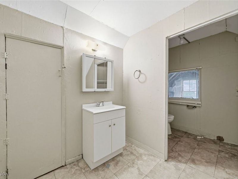 2147 W 11th Street, Cleveland, OH 44113 Photo 38