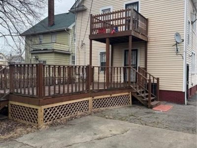 1376 E 139th Street, Cleveland, OH 44112 Photo 2