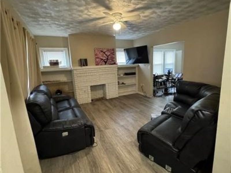 1376 E 139th Street, Cleveland, OH 44112 Photo 3