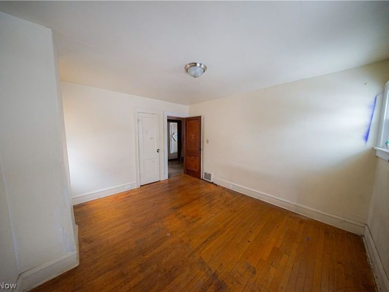 1347 Hampton Road, East Cleveland, OH 44112 Photo 9