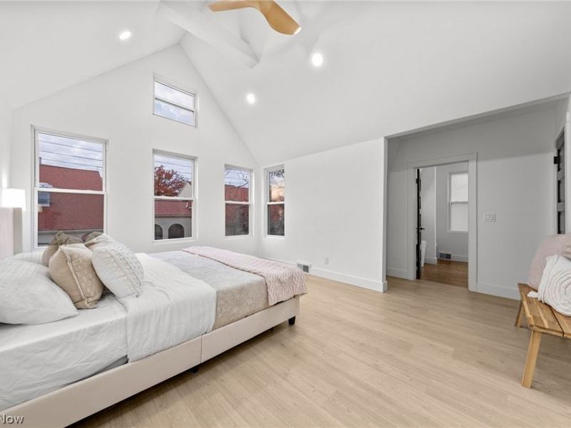 1422 W 77th Street, Cleveland, OH 44102 Photo 23