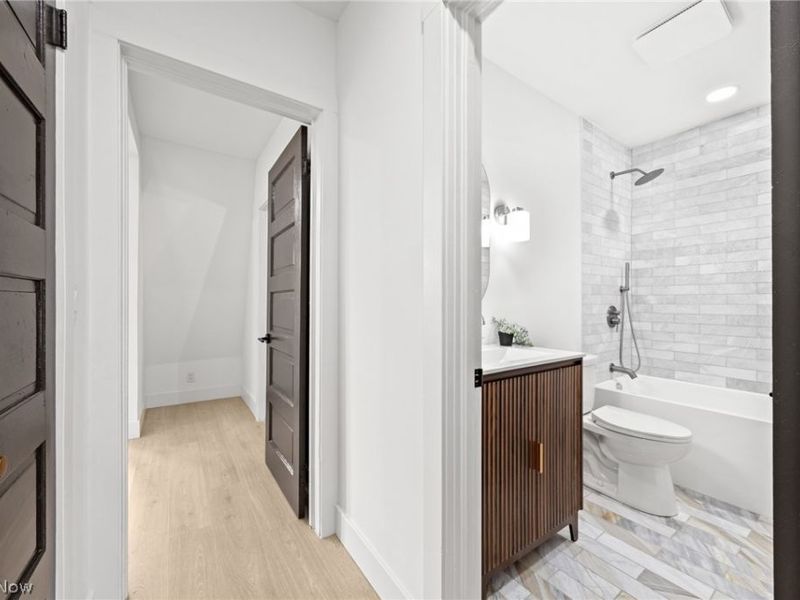 1422 W 77th Street, Cleveland, OH 44102 Photo 32