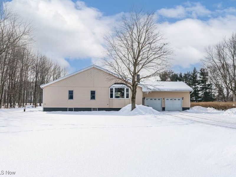 17325 5th Street, Beloit, OH 44609 Photo 1