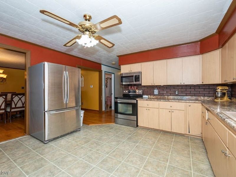 17325 5th Street, Beloit, OH 44609 Photo 2