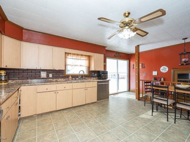 17325 5th Street, Beloit, OH 44609 Photo 6