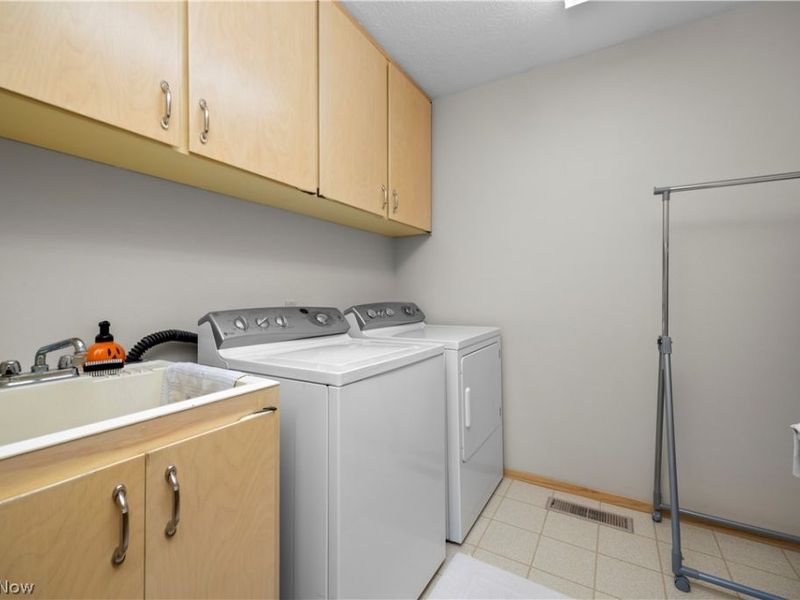 12567 Olympus Court, Strongsville, OH 44149 Photo 16