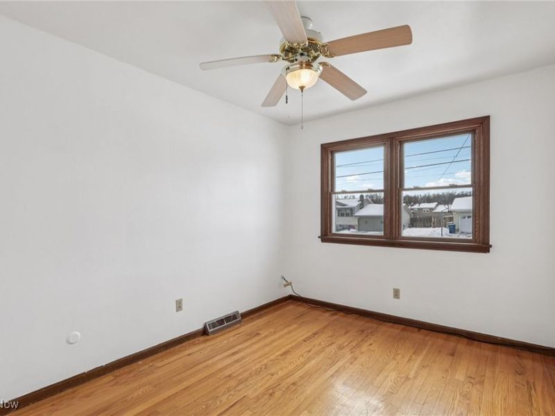 628 Matawan Drive, Campbell, OH 44405 Photo 19