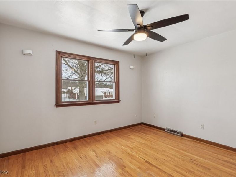 628 Matawan Drive, Campbell, OH 44405 Photo 21