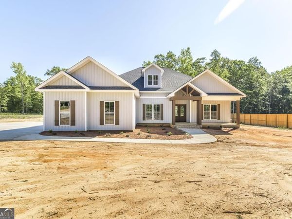 903 RobinHood Road, Dublin, GA 31021