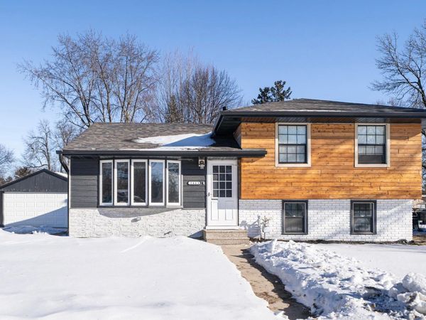 2463 Silver Lake Road NW, New Brighton, MN 55112