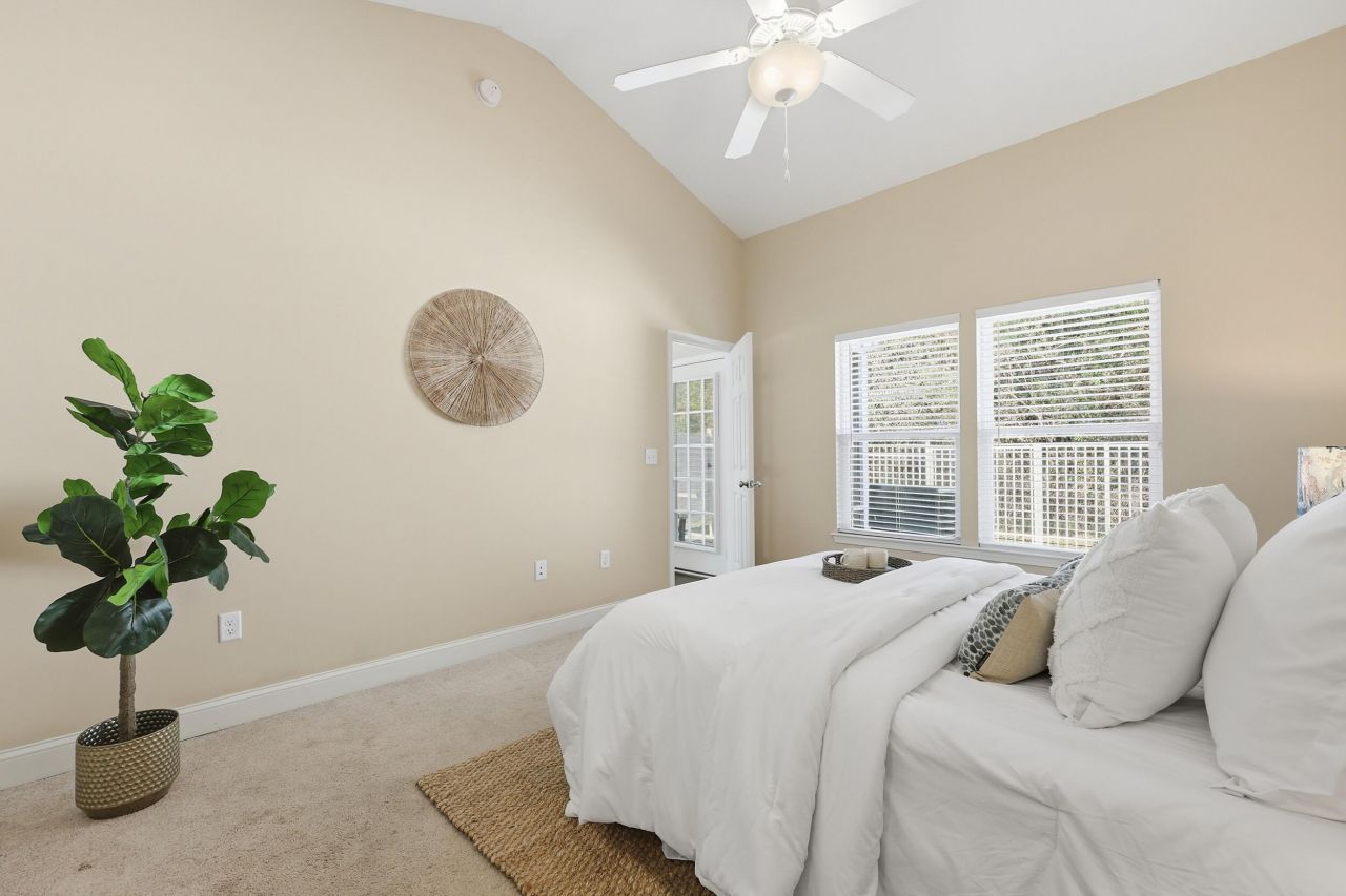 371 Dante Circle Photo 14