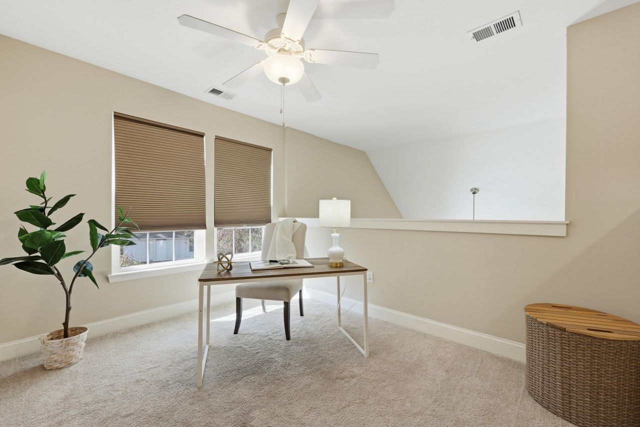 371 Dante Circle Photo 16