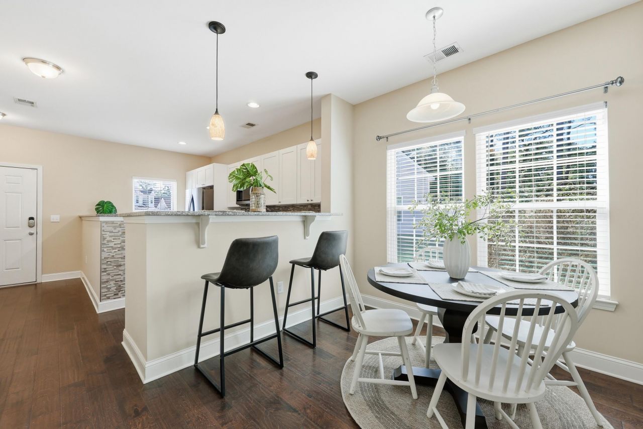 371 Dante Circle Photo 8