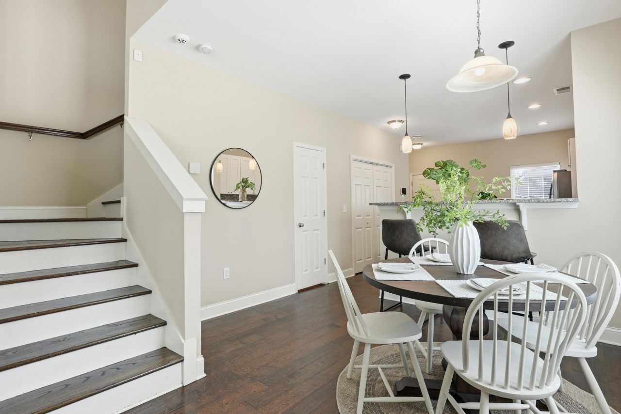 371 Dante Circle Photo 9