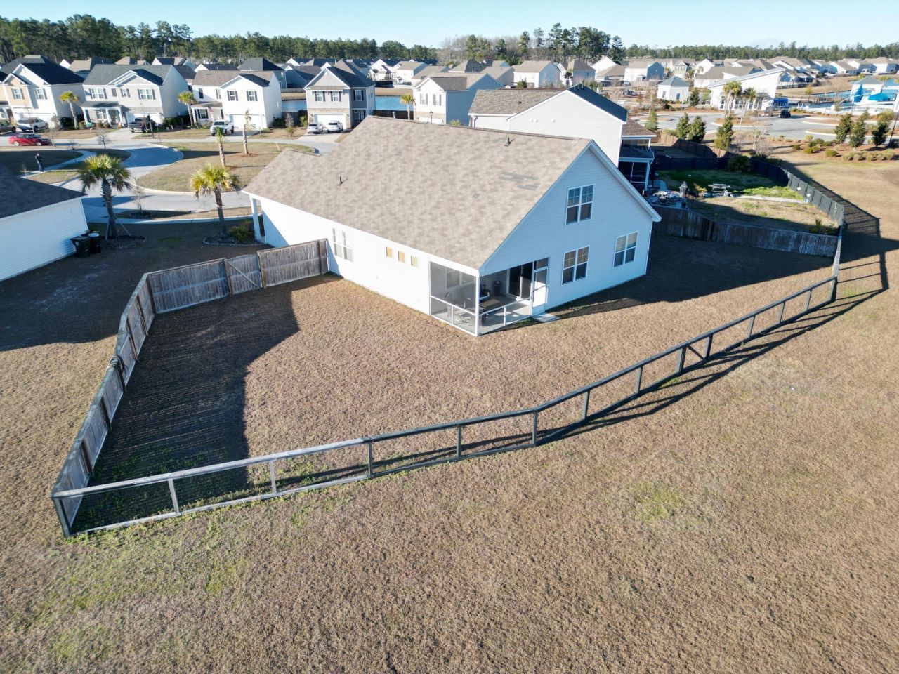 226 Rhodes Court Photo 28