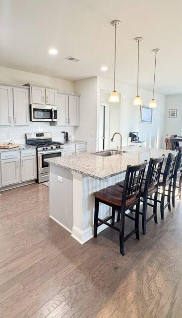 226 Rhodes Court Photo 7