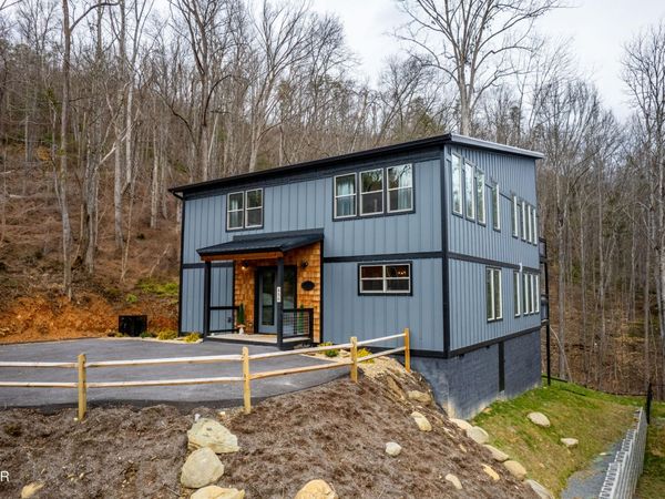 456 Winfield Heights Road, Gatlinburg, TN 37738