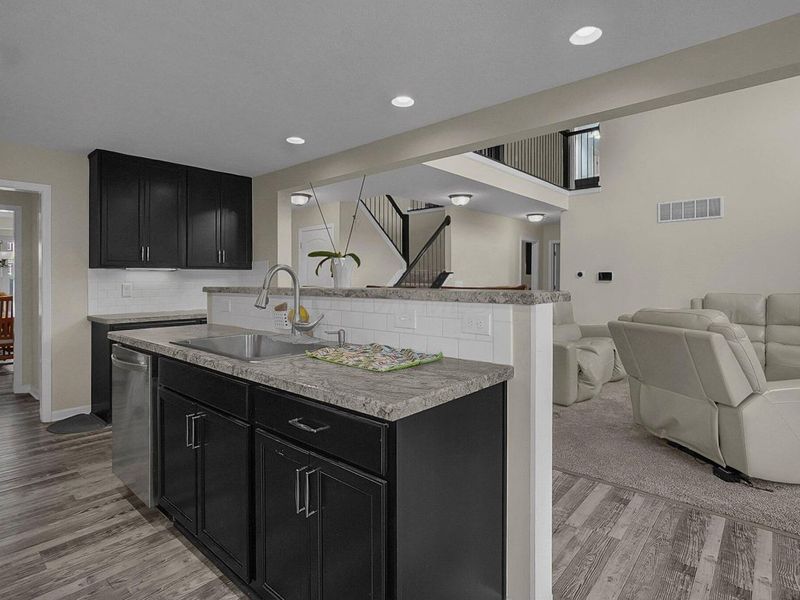 7573 Jenkins Drive, Canal Winchester, OH 43110 Photo 14