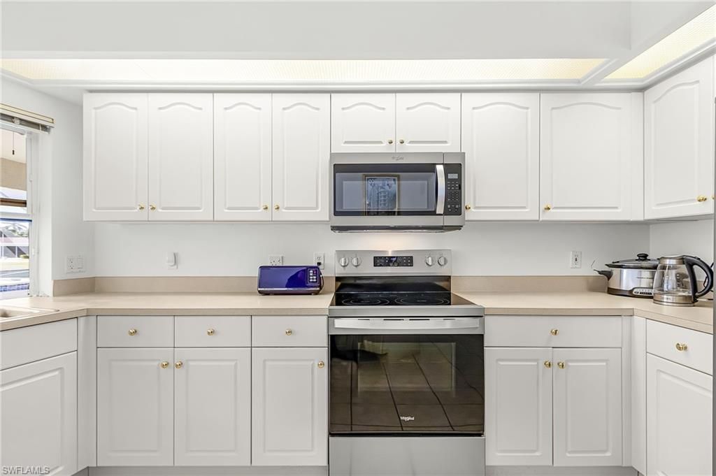 228 SE 31st Ter, Cape Coral, FL 33904 Photo