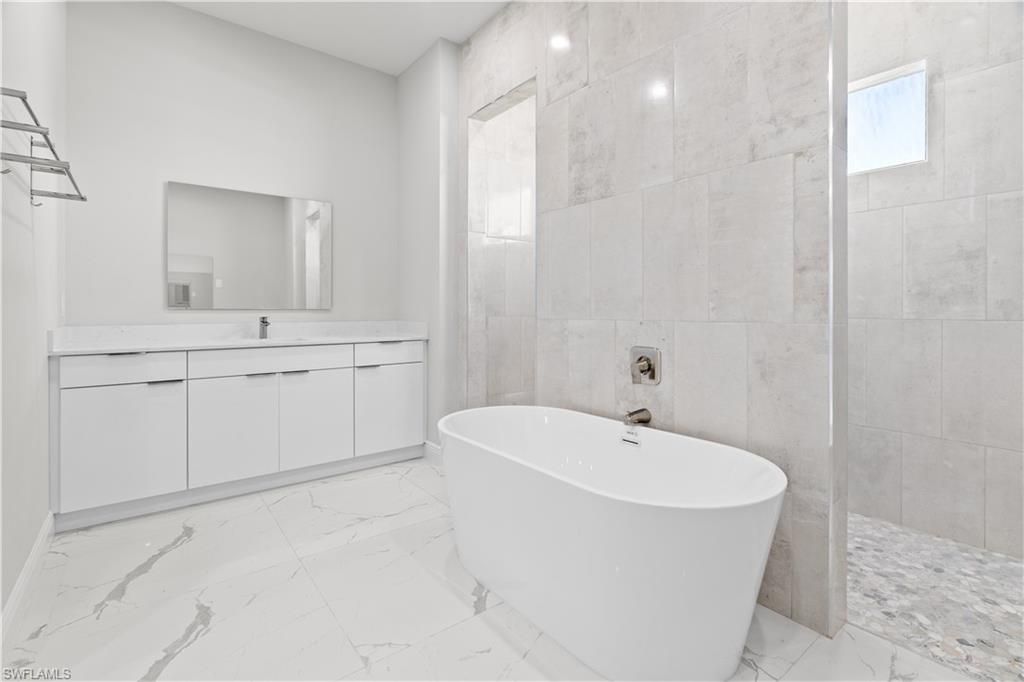 4020 NW 20th St, Cape Coral, FL 33993 Photo