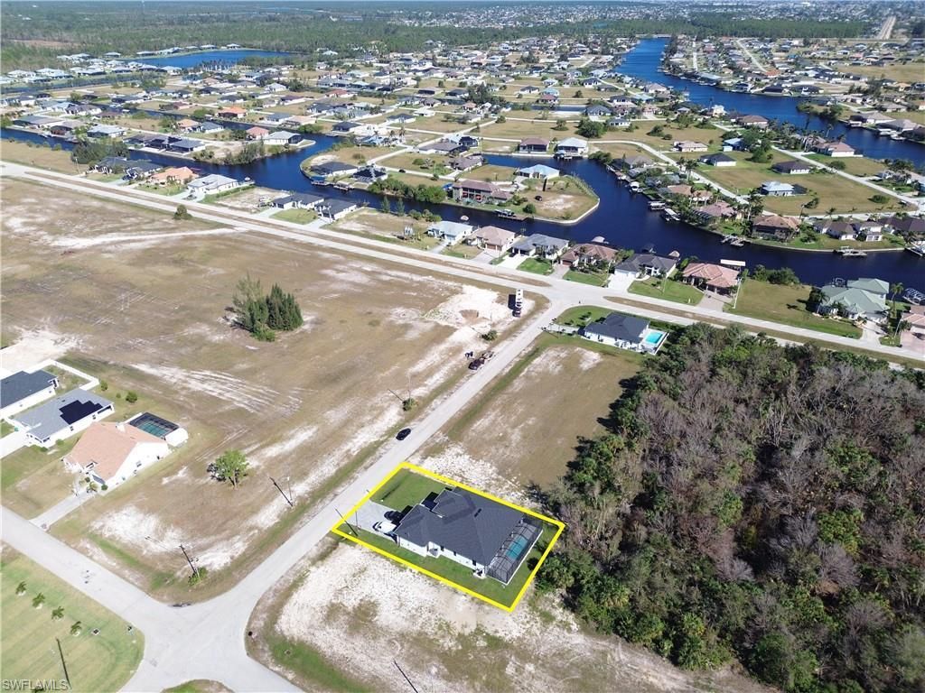 4020 NW 20th St, Cape Coral, FL 33993 Photo