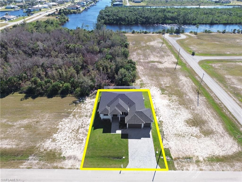 4020 NW 20th St, Cape Coral, FL 33993 Photo